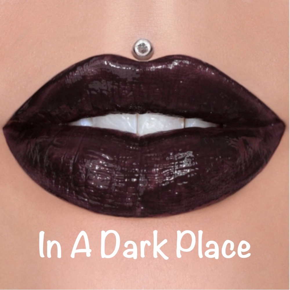 Sold Out Online! Jeffree Star IN A DARK PLACE Supreme Gloss